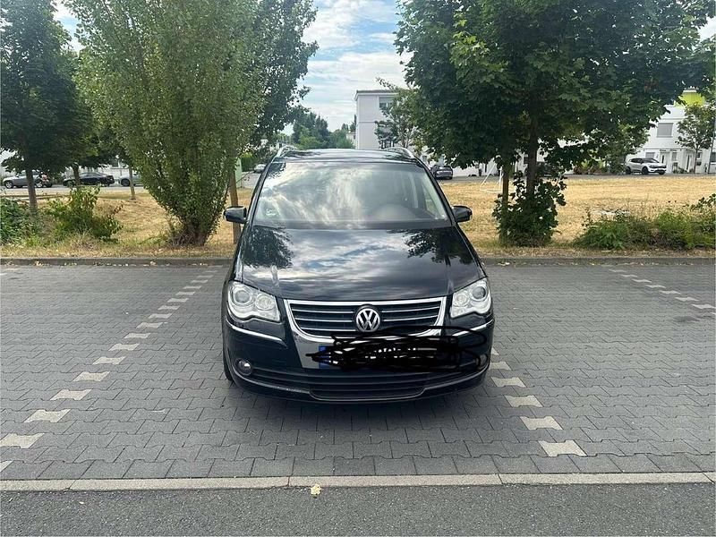 Gebraucht 2007 VW Touran Highline Van / Kleinbus | 3.300 € (Etwas zu teuer) - Bild 1/4