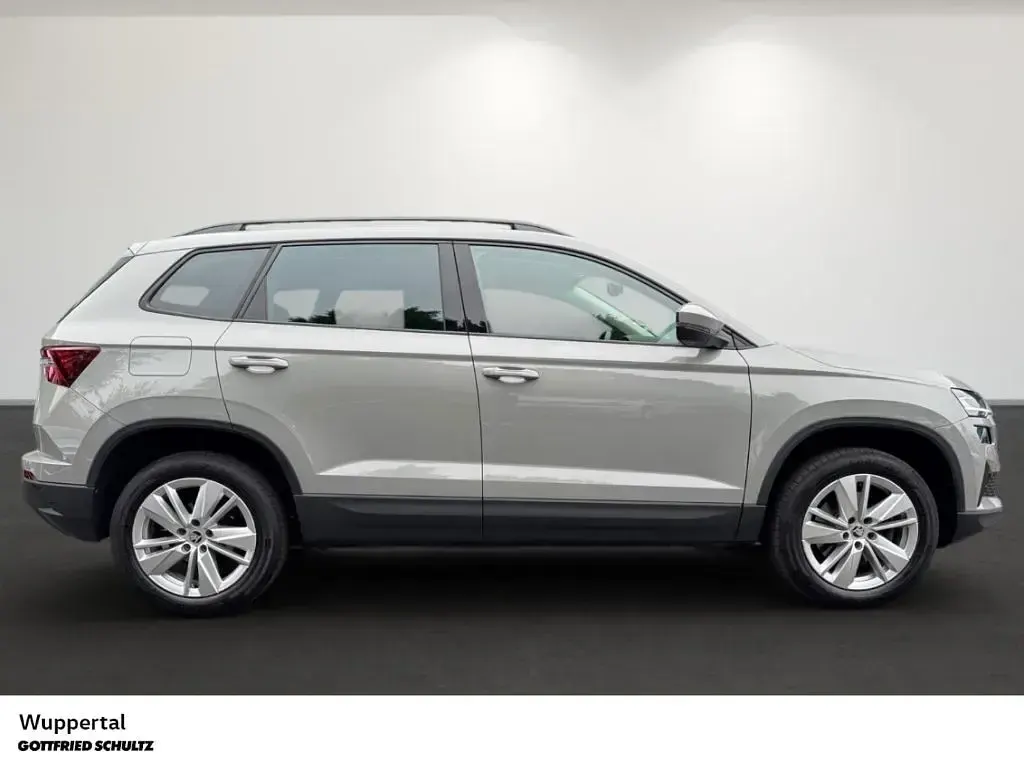 Gebraucht Skoda Karoq Selection 150 PS (110 kW) 2024 Grau SUV