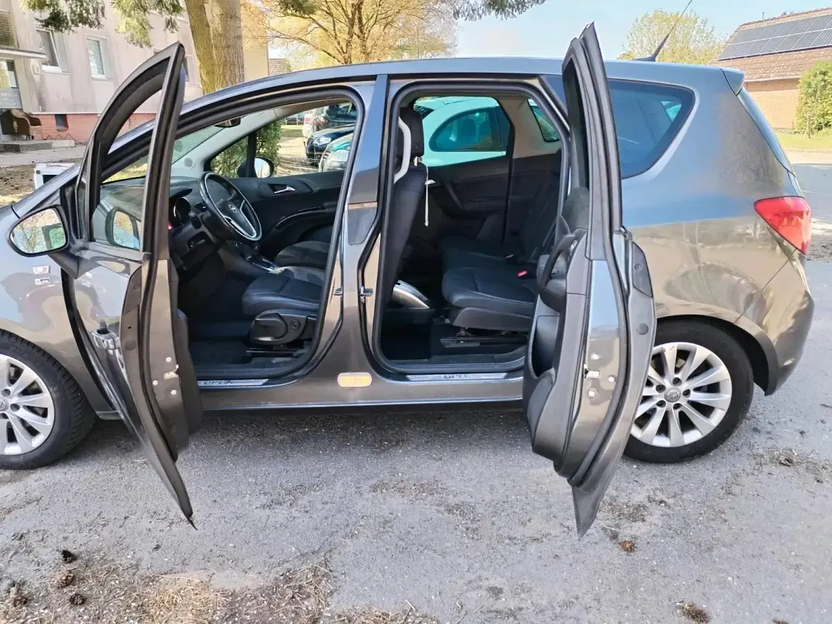 Używany Opel Meriva 120 KM (88 kW) 2012 Minivan