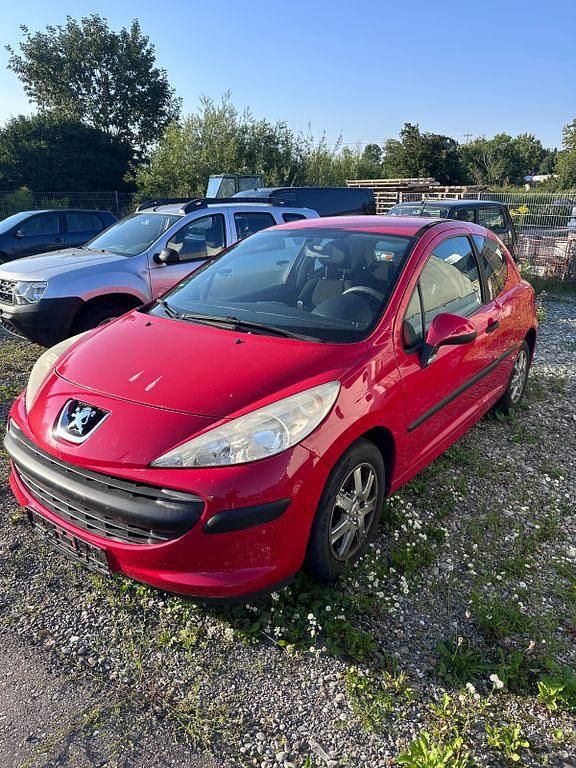 Rot Gebraucht 2008 Peugeot 207 Limousine | 799 € (Superpreis) - Bild 1/4