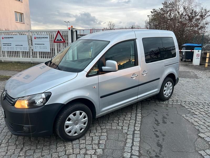 Gebraucht VW Caddy 102 PS (75 kW) 2011 Silber Van / Kleinbus