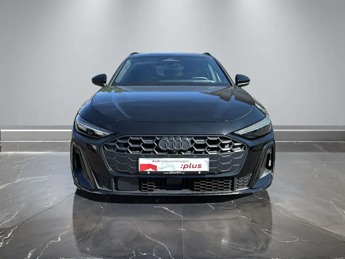 Gebraucht Audi A5 Edition .1 204 PS (150 kW) 2024 Mythosschwarz metallic Kombi