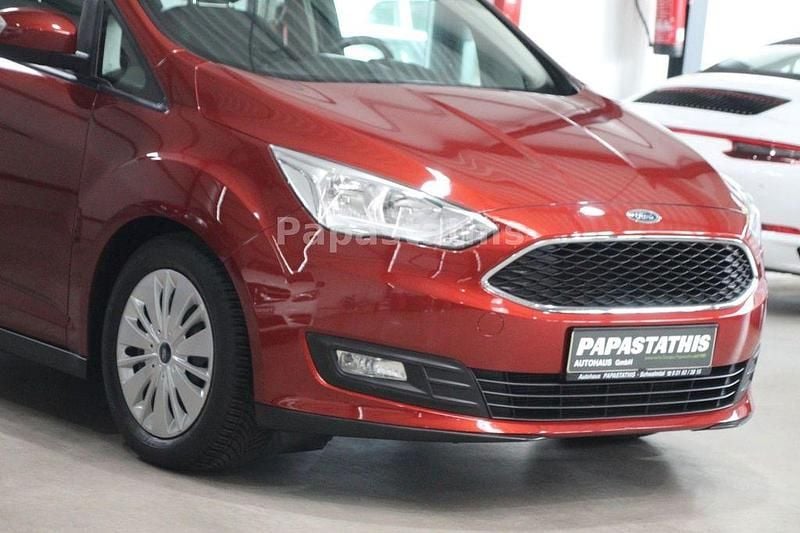 Gebraucht Ford Grand C-Max 150 PS (110 kW) 2016 Rot Van / Kleinbus