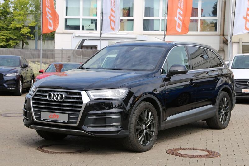 Schwarz Gebraucht 2018 Audi Q7 Sport SUV | 41.490 € (Etwas zu teuer) - Bild 1/4