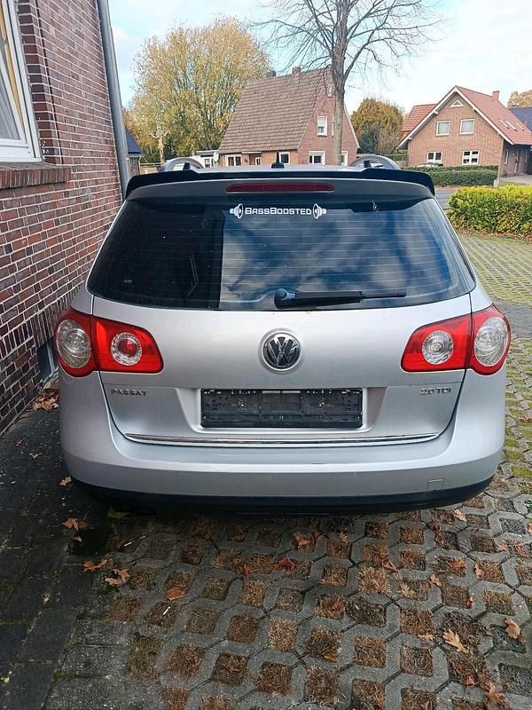 Gebraucht VW Passat 140 PS (102 kW) 2007 Grau Kombi