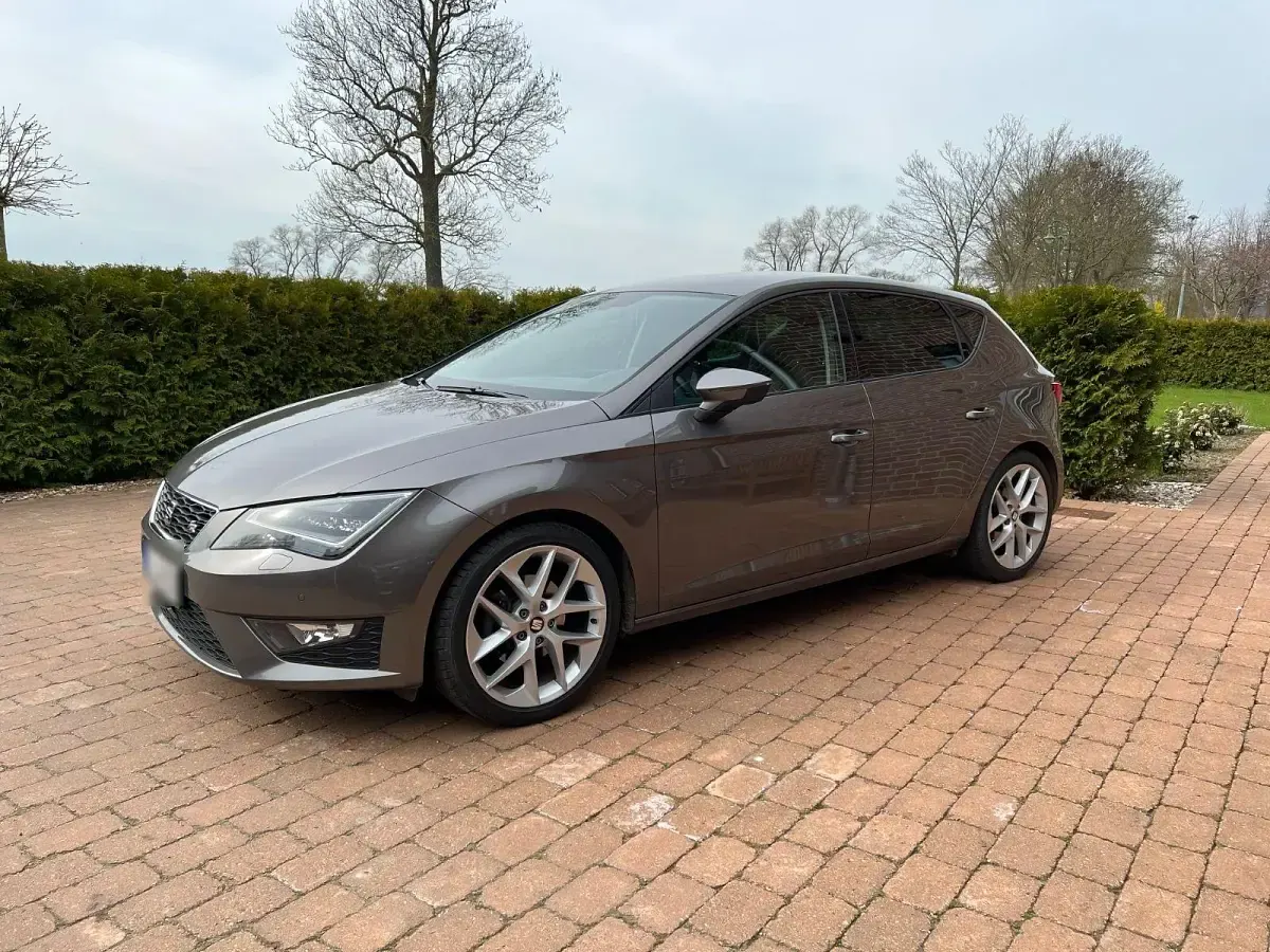 Gebraucht Seat Leon FR 150 PS (110 kW) 2015 Grau Limousine
