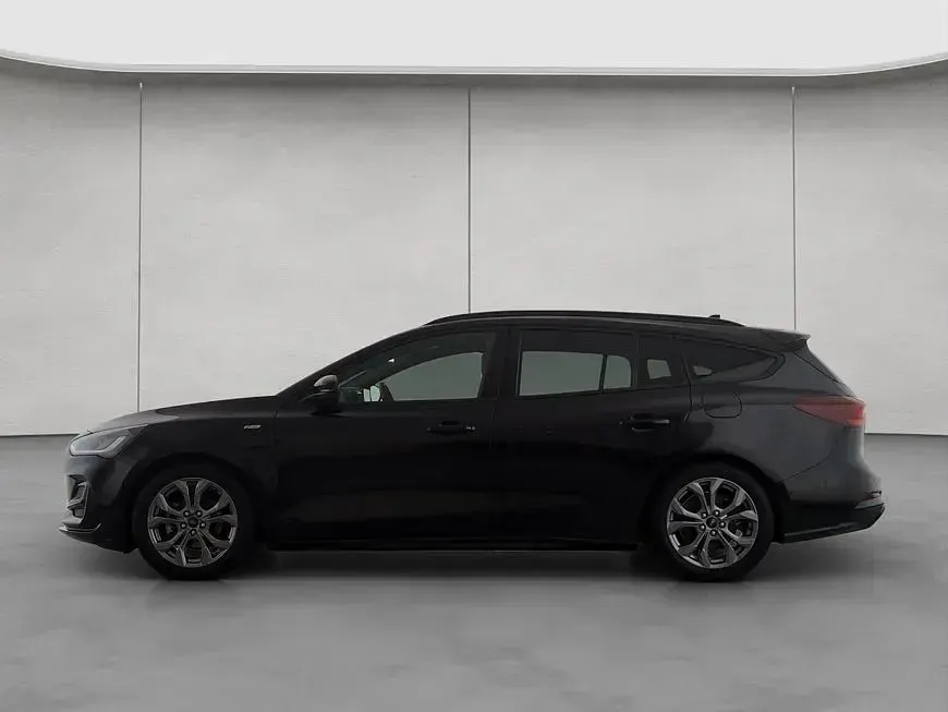Gebraucht Ford Focus ST-Line X 155 PS (114 kW) 2024 Schwarz Limousine