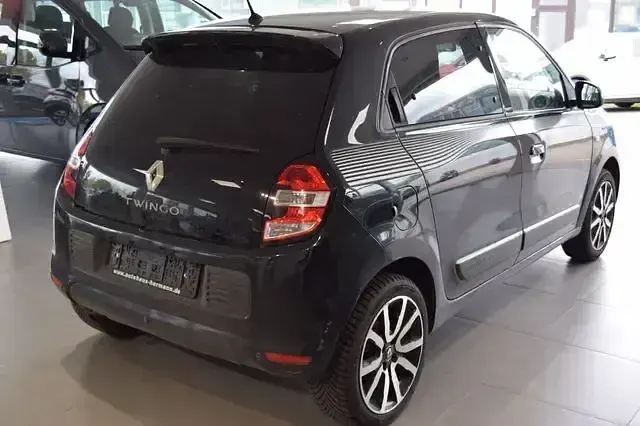 Używany Renault Twingo Expression 71 KM (52 kW) 2018 Czarny Hatchback