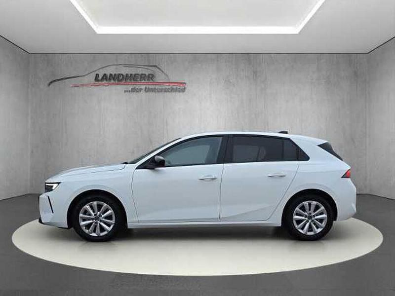 Neu Opel Astra Edition 131 PS (96 kW) 2025 Arktis weiss Limousine