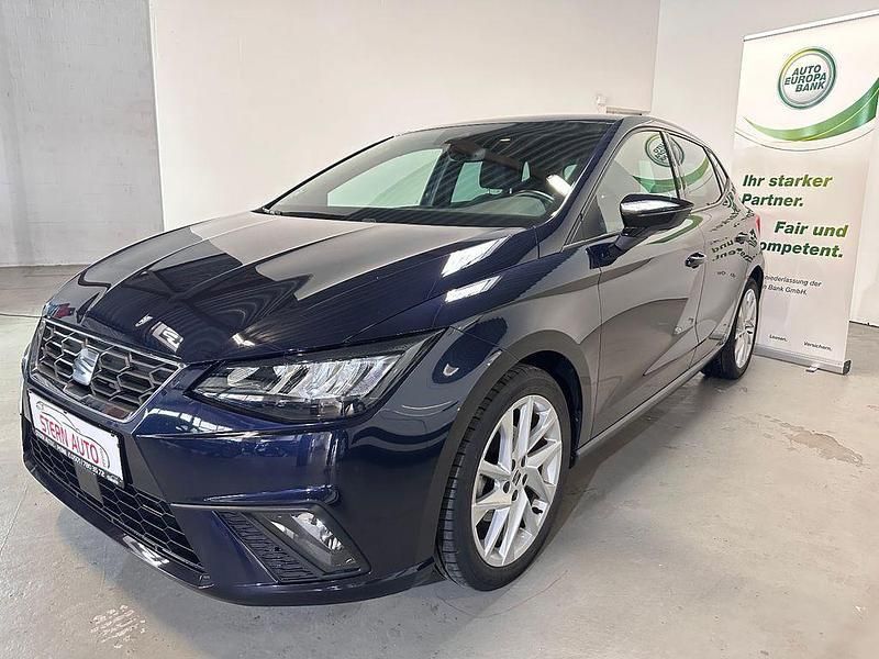 Blau Gebraucht 2022 Seat Ibiza FR-Line Limousine | 17.797 € (Fairer Preis) - Bild 1/4