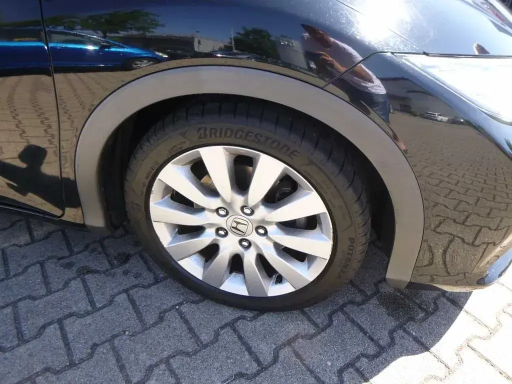 Gebraucht Honda Civic Lifestyle 141 PS (103 kW) 2014 Schwarz Limousine