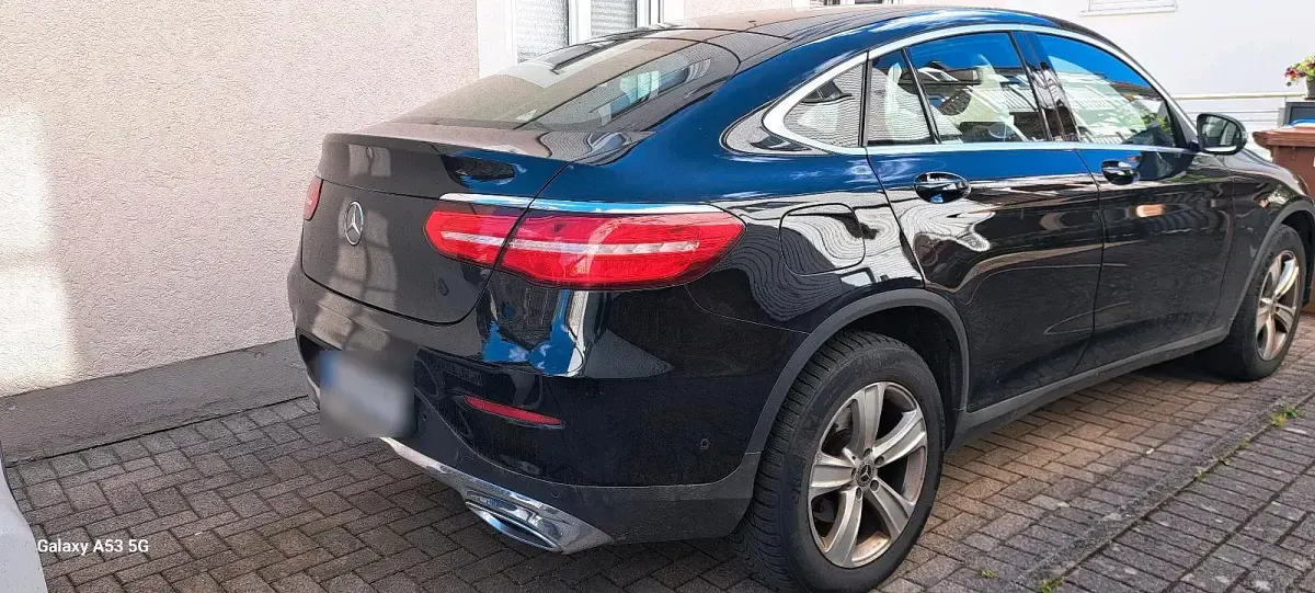 Gebraucht Mercedes GLC250 204 PS (150 kW) 2018 Schwarz SUV