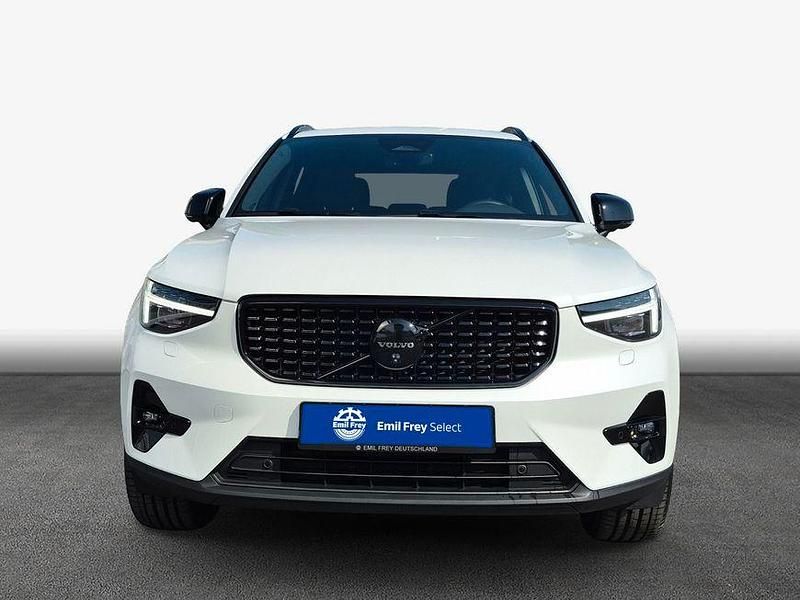 Gebraucht Volvo XC40 Plus 163 PS (119 kW) 2025 Weiß SUV