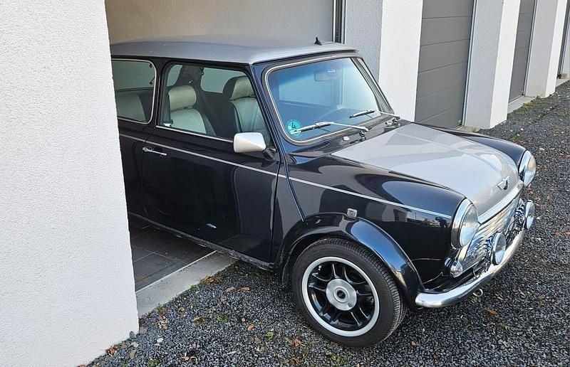 Second-hand Mini 1300 64 CP (47 kW) 2000 Negru Hatchback