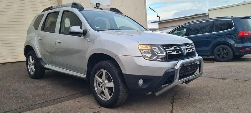 Gebraucht Dacia Duster Prestige 125 PS (91 kW) 2017 Silber SUV