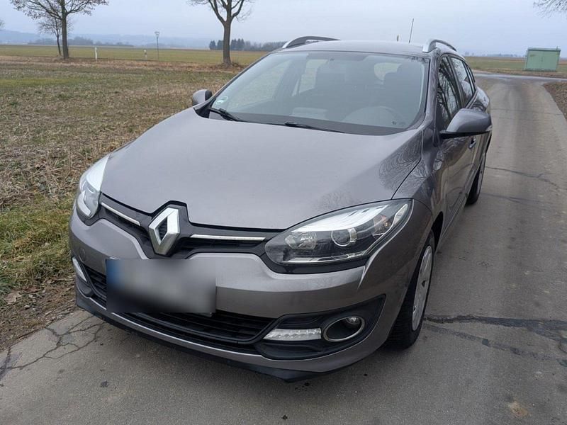 Gebraucht Renault Mégane 110 PS (80 kW) 2014 Grau Limousine