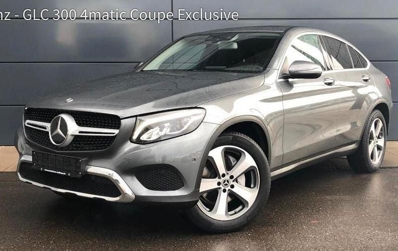 Grau Gebraucht 2018 Mercedes GLC300 Coupé | 36.890 € (Fairer Preis) - Bild 1/4