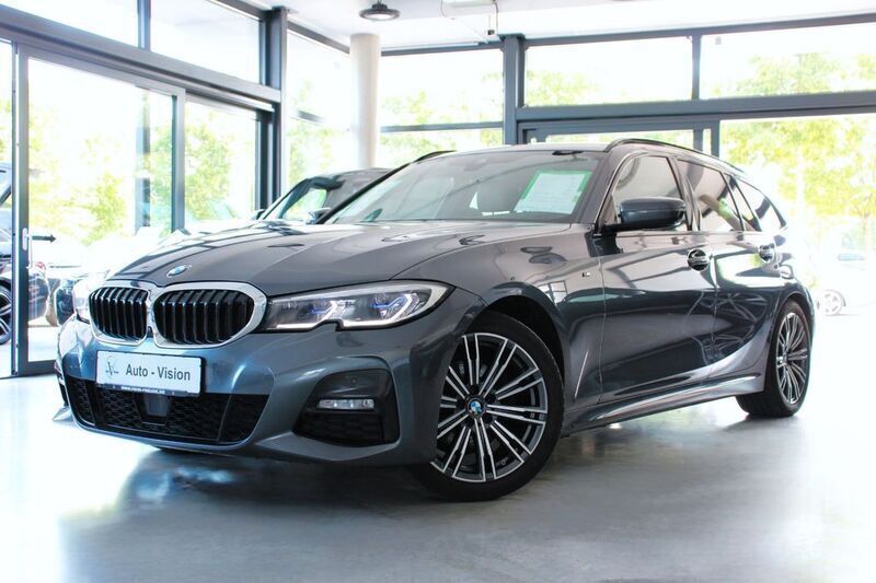 Grau Gebraucht 2021 BMW 320 M Sport Limousine | 26.290 € (Fairer Preis) - Bild 1/3