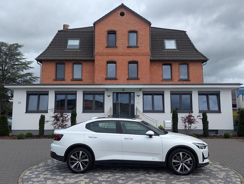 Weiß Gebraucht 2022 Polestar 2 Plus Limousine | 27.950 € (Fairer Preis) - Bild 1/4