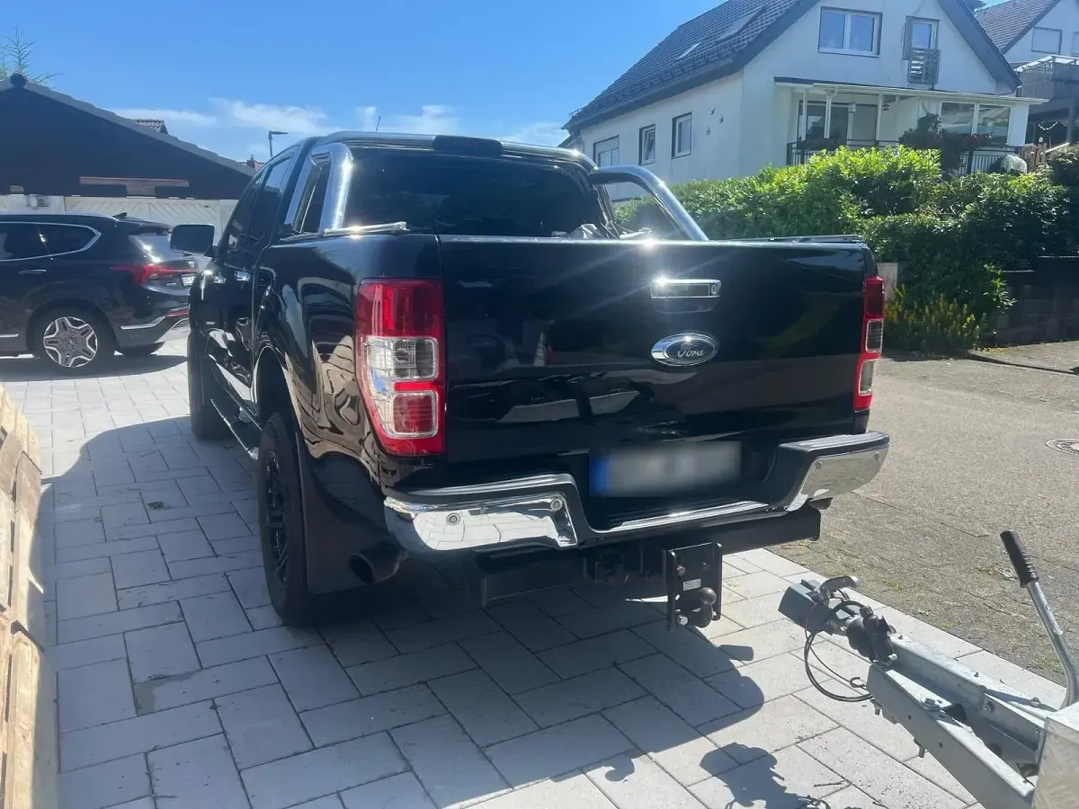 Gebraucht Ford Ranger Limited 200 PS (147 kW) 2015 Schwarz Pickup
