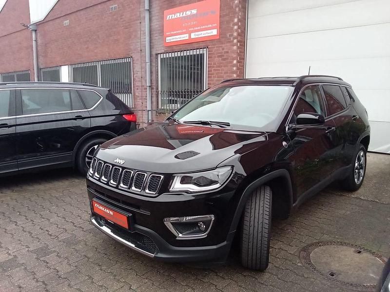 Gebraucht Jeep Compass Opening Edition 170 PS (125 kW) 2017 Schwarz SUV