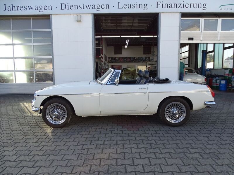 Gebraucht MG B 182 PS (133 kW) 1971 Weiß Cabrio