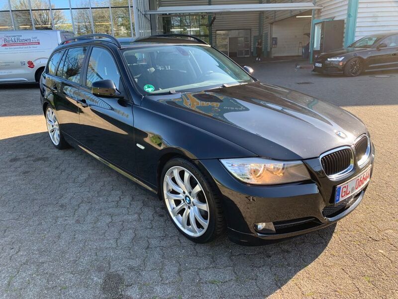 Gebraucht BMW 318 Performance 143 PS (105 kW) 2010 Schwarz Kombi