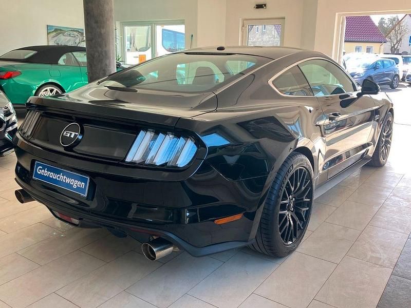 Gebraucht Ford Mustang GT 421 PS (309 kW) 2017 Shadow black Coupé