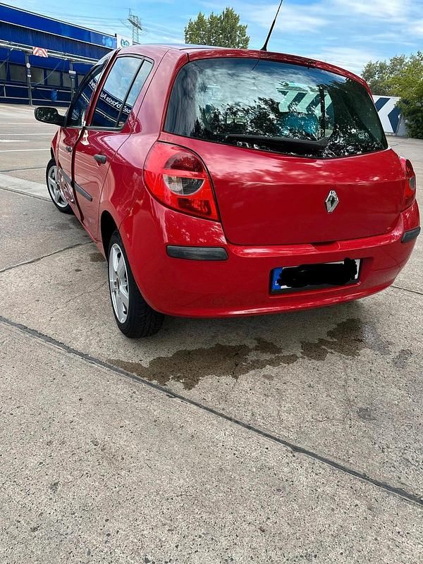 Gebraucht Renault Clio III 75 PS (55 kW) 2006 Rot Kleinwagen