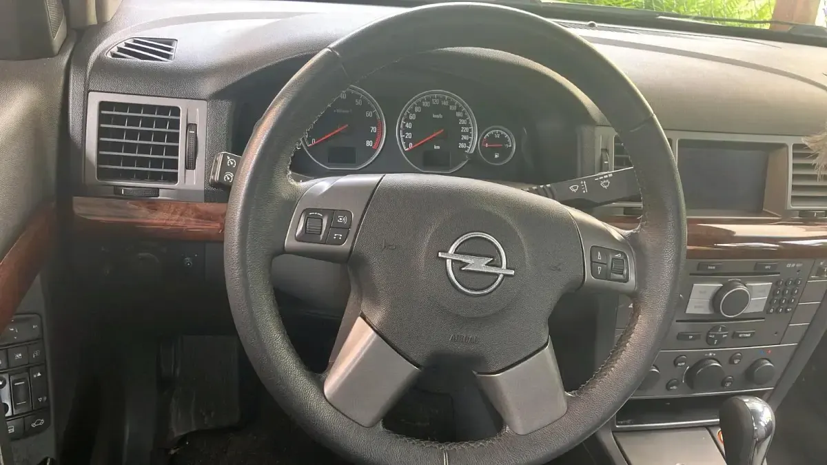 Gebraucht Opel Vectra 155 PS (114 kW) 2005 Silber Kombi
