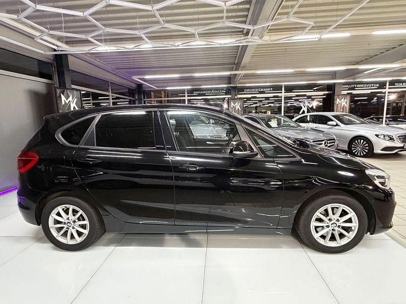 Gebraucht BMW 218 Basis 136 PS (100 kW) 2015 Schwarz Van / Kleinbus
