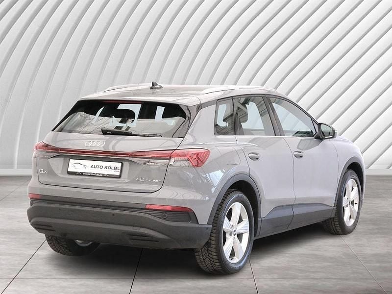 Gebraucht Audi Q4 e-tron 150 kW (204 PS) 2023 Kieselgrau SUV