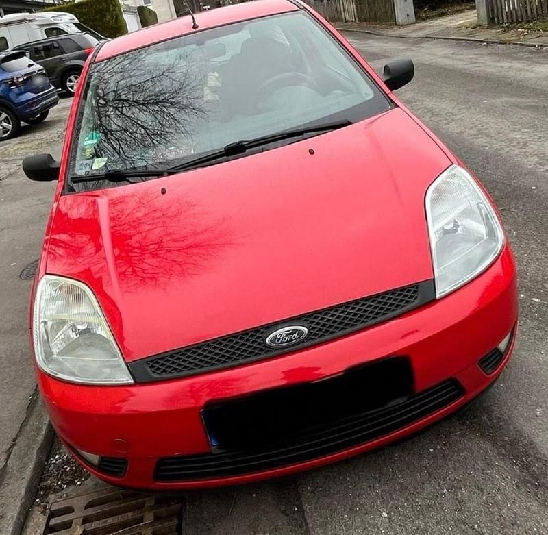 Gebraucht Ford Fiesta 74 PS (54 kW) 2004 Rot Kleinwagen