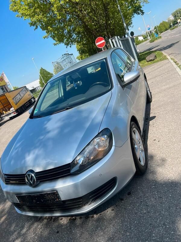 Silber Gebraucht 2010 VW Golf VI Kleinwagen | 4.000 € (Fairer Preis) - Bild 1/4