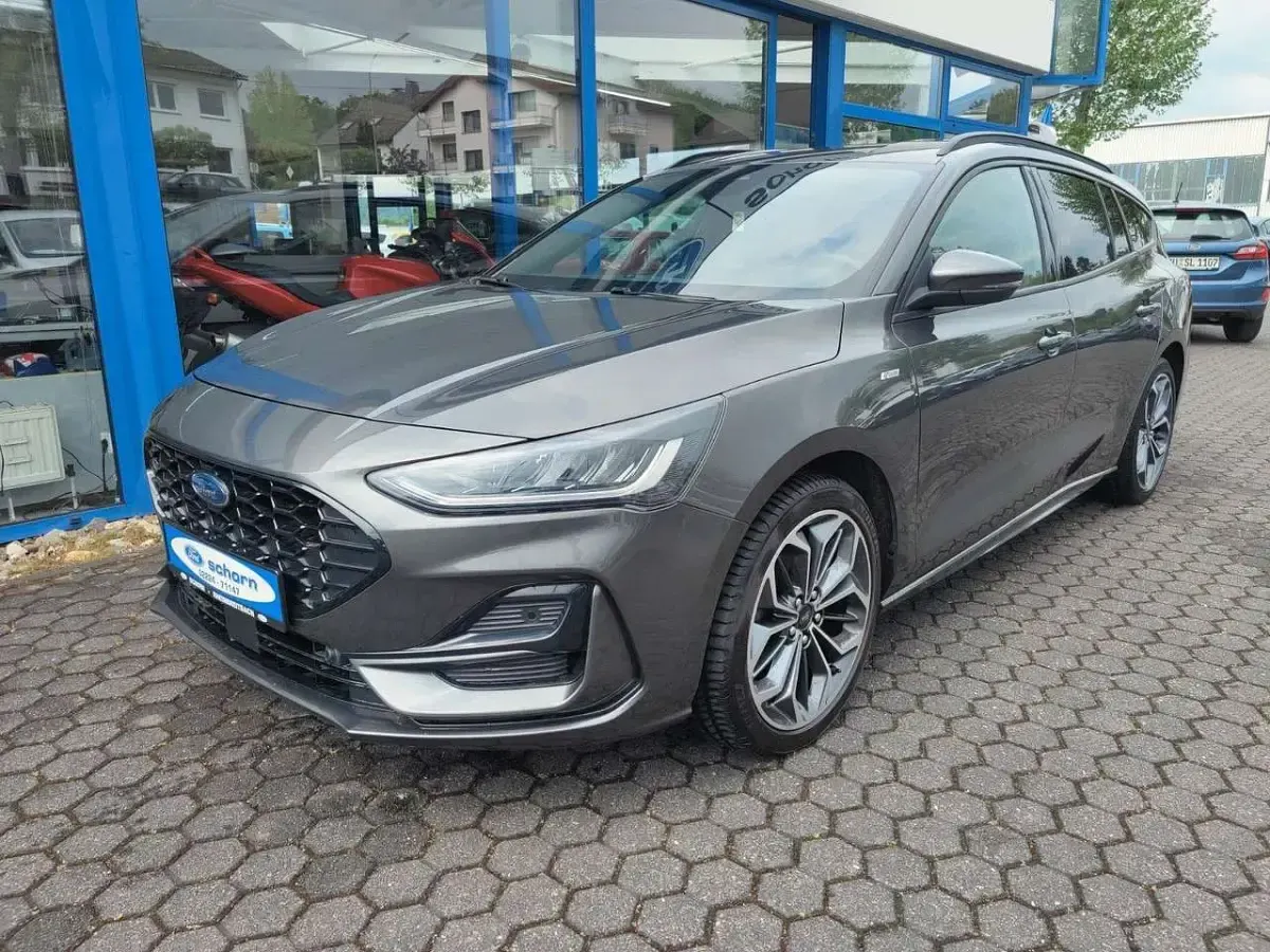 Gebraucht Ford Focus ST-Line 125 PS (91 kW) 2023 Magneticgaru Kombi
