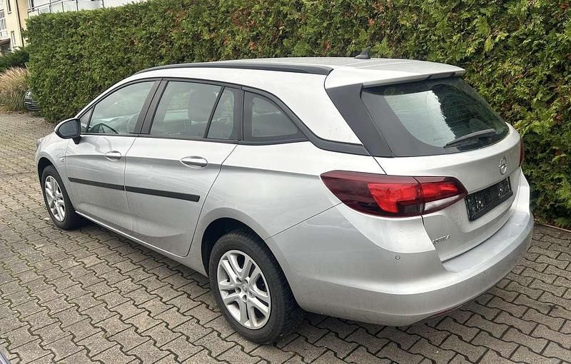 Gebraucht Opel Astra Edition 110 PS (80 kW) 2019 Silber Kombi