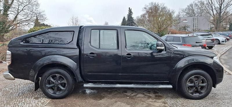 Gebraucht Nissan Navara 190 PS (139 kW) 2011 Schwarz Abholung