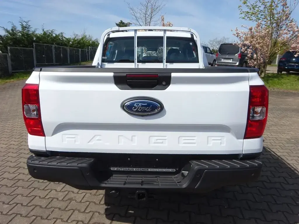 Nowe Ford Ranger XL 170 KM (125 kW) 2026 Biały Pickup