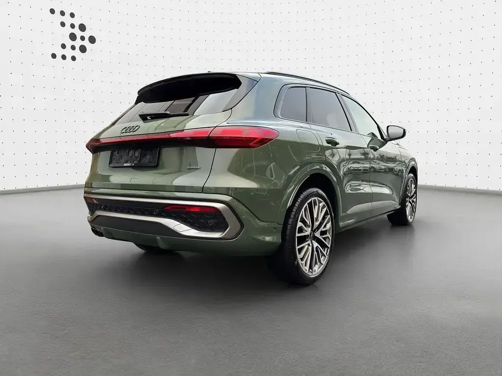 Gebraucht Audi Q5 Edition .1 204 PS (150 kW) 2025 Grün SUV