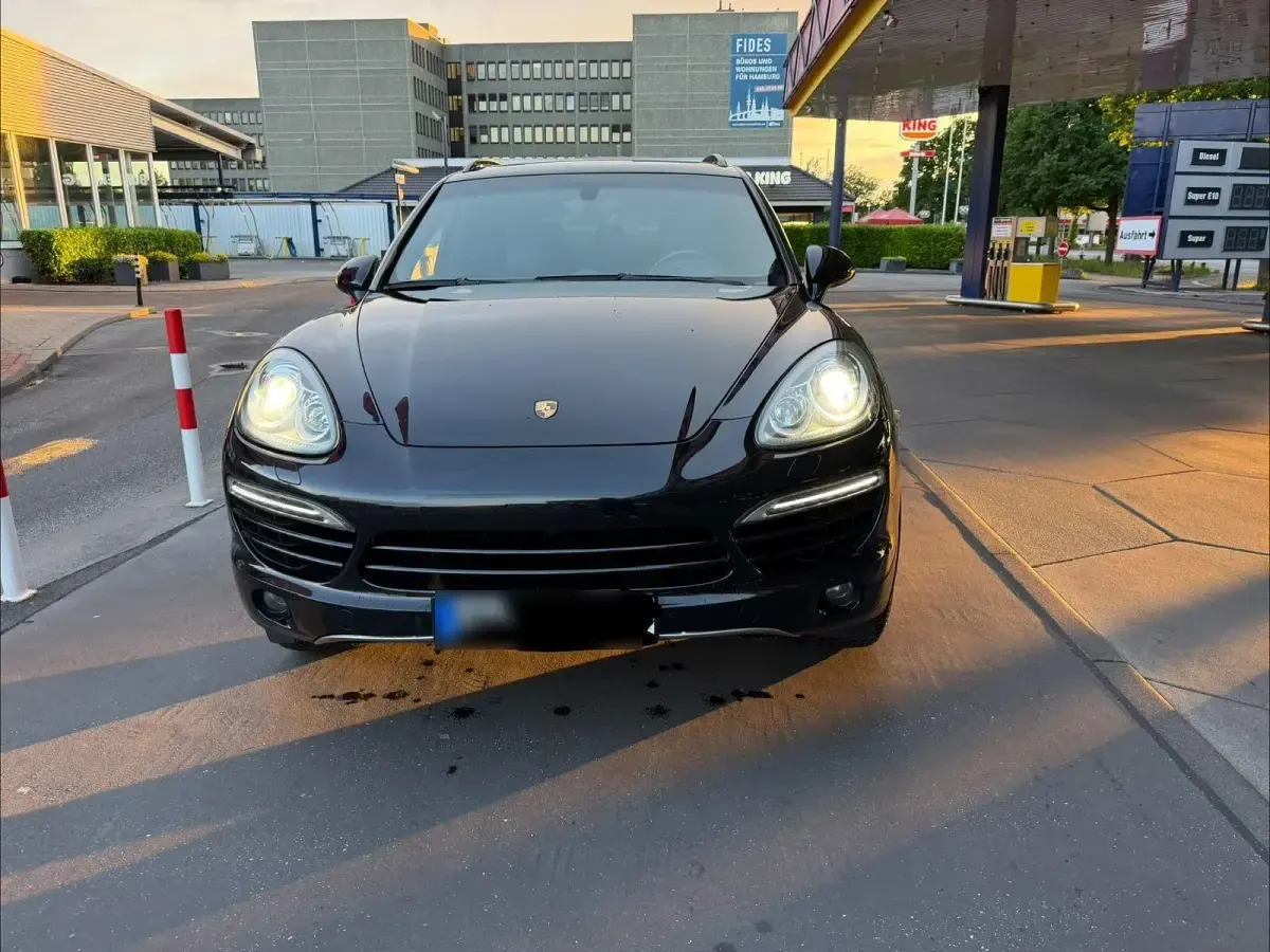 Gebraucht Porsche Cayenne 241 PS (177 kW) 2011 Schwarz SUV
