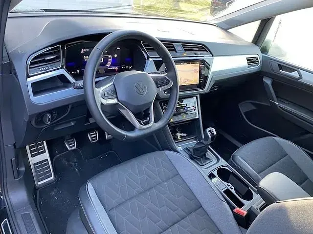 Gebraucht VW Touran Goal 150 PS (110 kW) 2025 Schwarz Van / Kleinbus