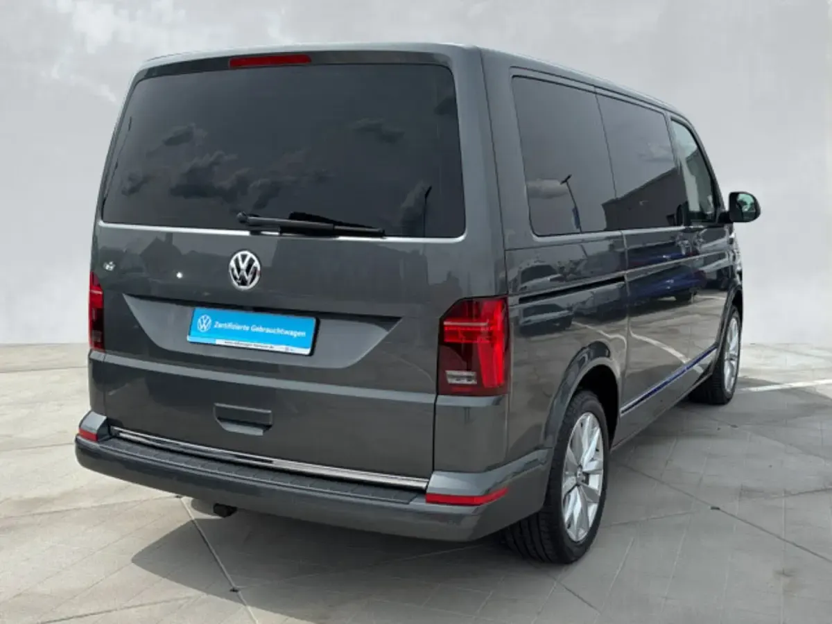Gebraucht VW Multivan Comfortline 204 PS (150 kW) 2022 Indiumgrau metallic Van / Kleinbus