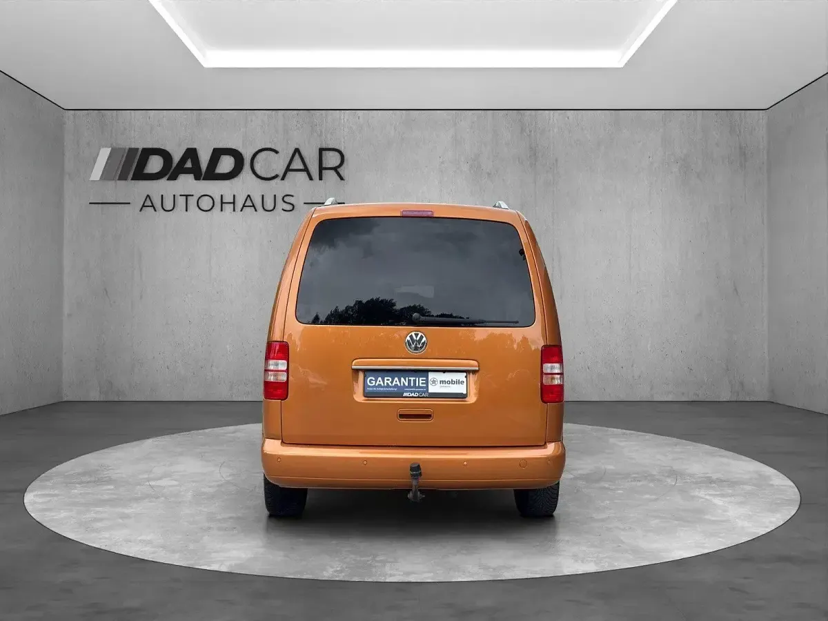 Gebraucht VW Caddy Maxi 105 PS (77 kW) 2015 Honey orange metallic Van / Kleinbus