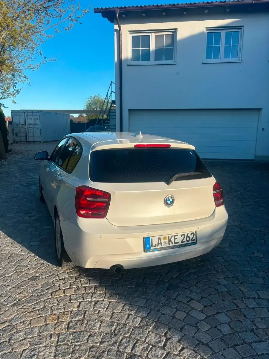 Gebraucht BMW 116 136 PS (100 kW) 2012 Weiß Kleinwagen