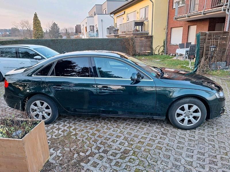 Gebraucht Audi A4 Ambiente 160 PS (117 kW) 2008 Grün Limousine