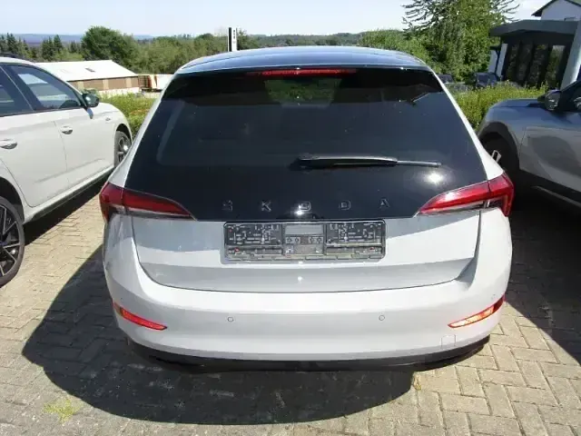 Gebraucht Skoda Scala Monte Carlo 150 PS (110 kW) 2023 Steelgrau Kleinwagen
