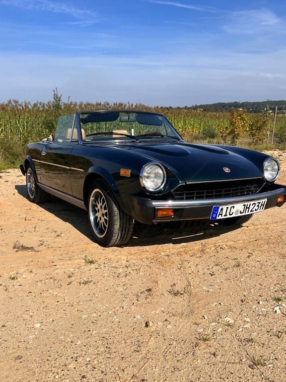 Grün Gebraucht 1979 Fiat 124 Spider Cabrio | 18.000 € - Bild 1/4