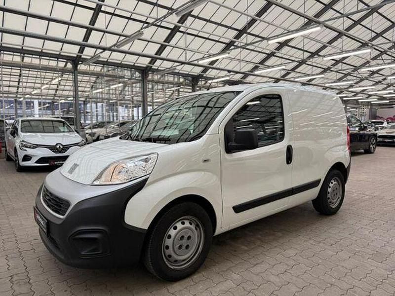 Gebraucht Fiat Fiorino 95 PS (69 kW) 2023 Weiß Van / Kleinbus