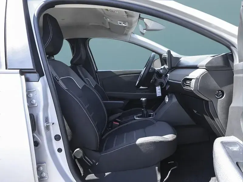 Gebraucht Dacia Sandero 91 PS (66 kW) 2022 Silber Kleinwagen