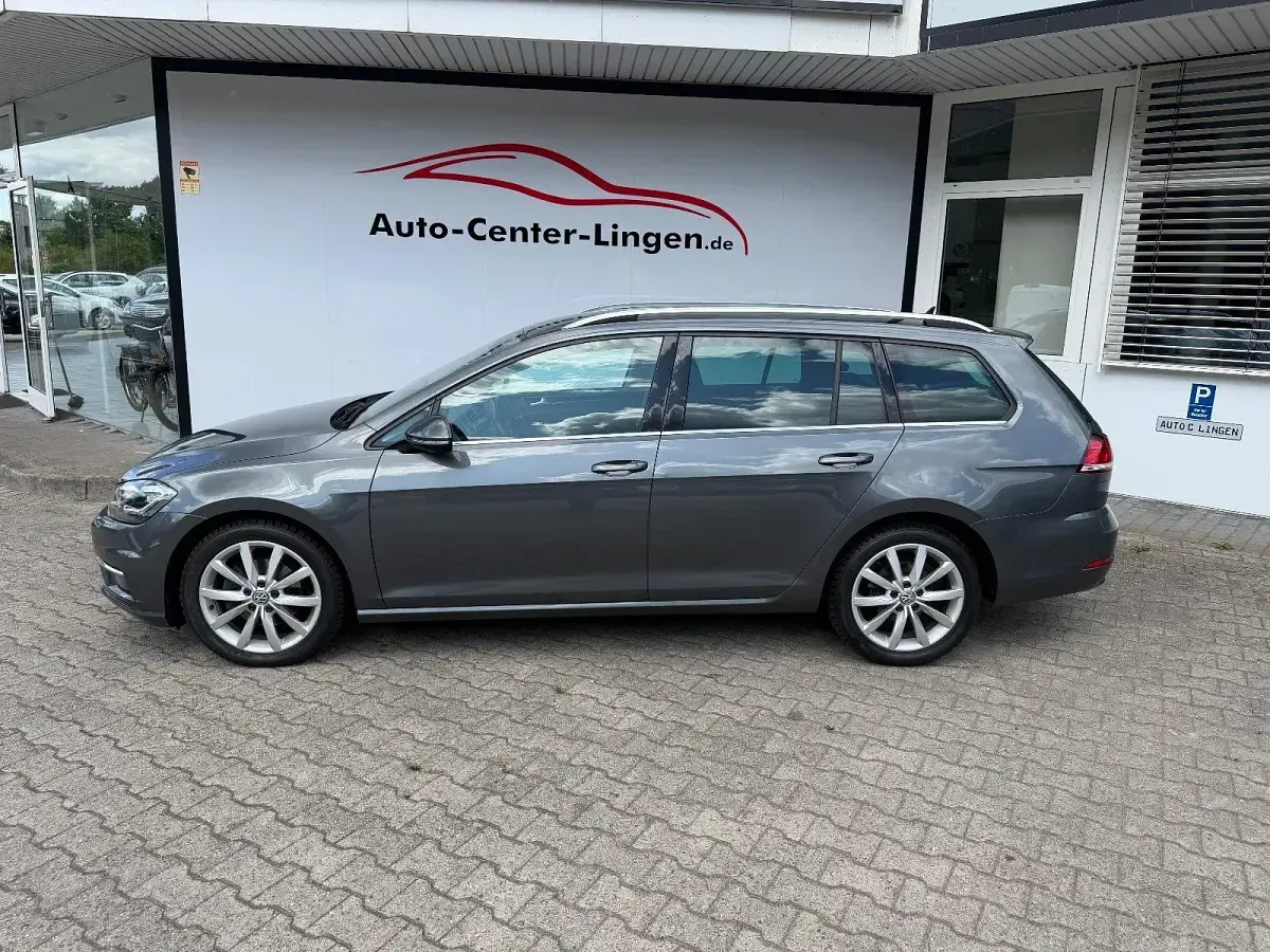 Gebraucht VW Golf VII Highline 150 PS (110 kW) 2019 Grau Kombi